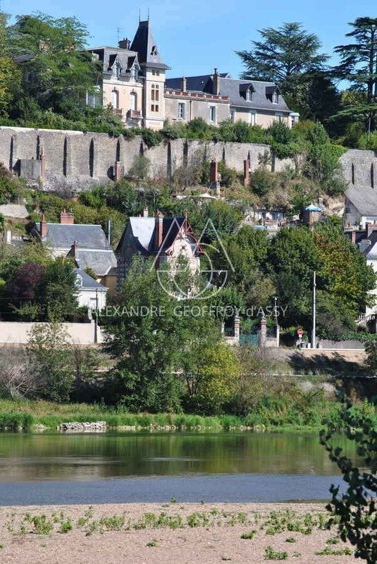 A Loire Valley Crown: 19th-Century Château Poised Above the River’s Whisper