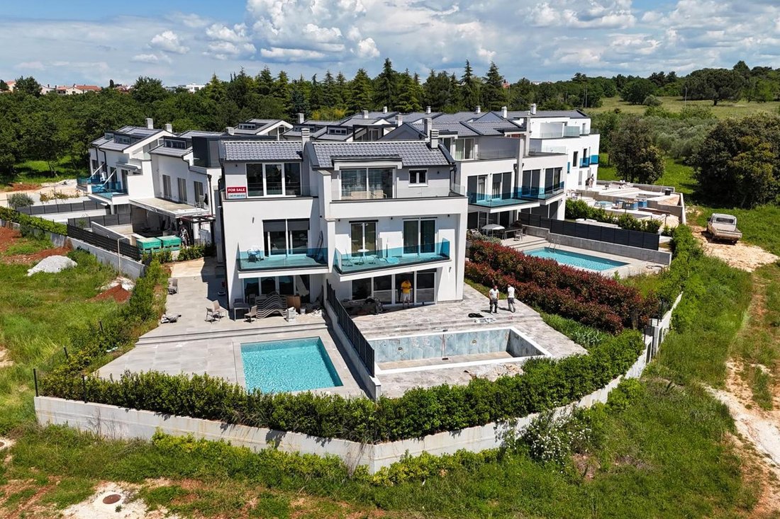 Villa in Porec, Istria County, Croatia 1 - 15738720