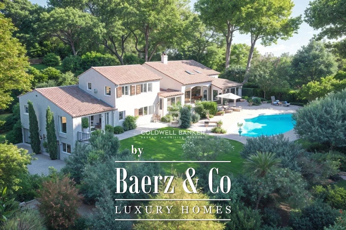 Villa in Mougins, Provence-Alpes-Côte d'Azur, France 2 - 15739273