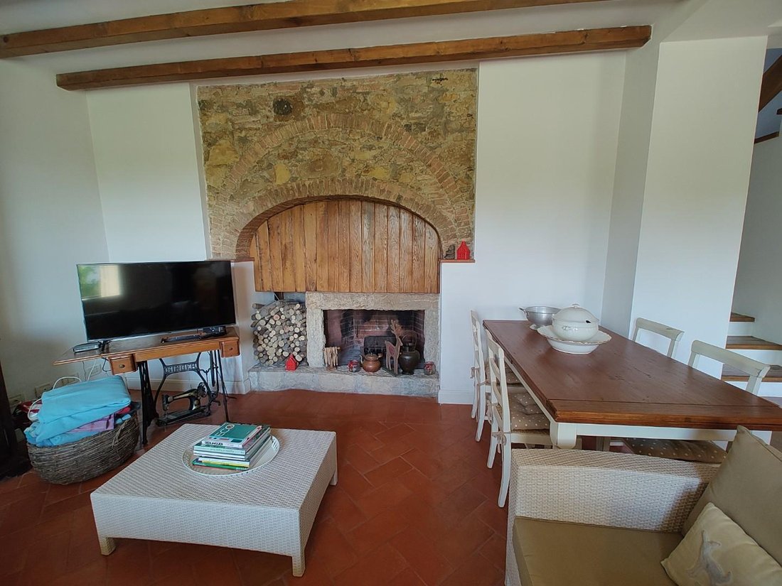 Villa in Colognole, Collesalvetti, Tuscany 3 - 15738633