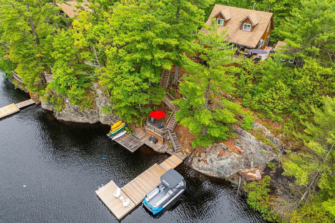 House in Gravenhurst, Ontario, Canada 3 - 15737397