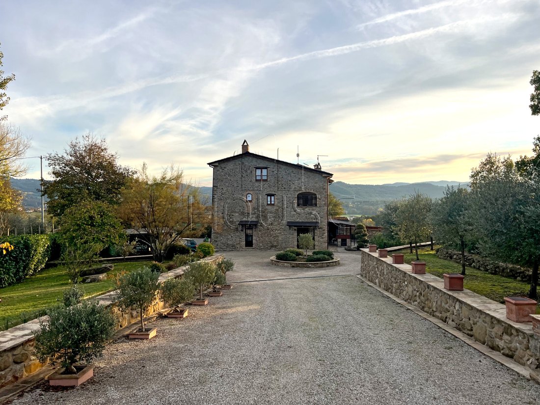 Country House in Città di Castello, Umbria, Italy 1 - 15737320