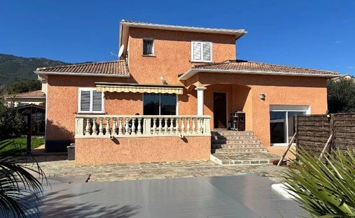 Villa in Ouest et Sud, Borgo, France 1