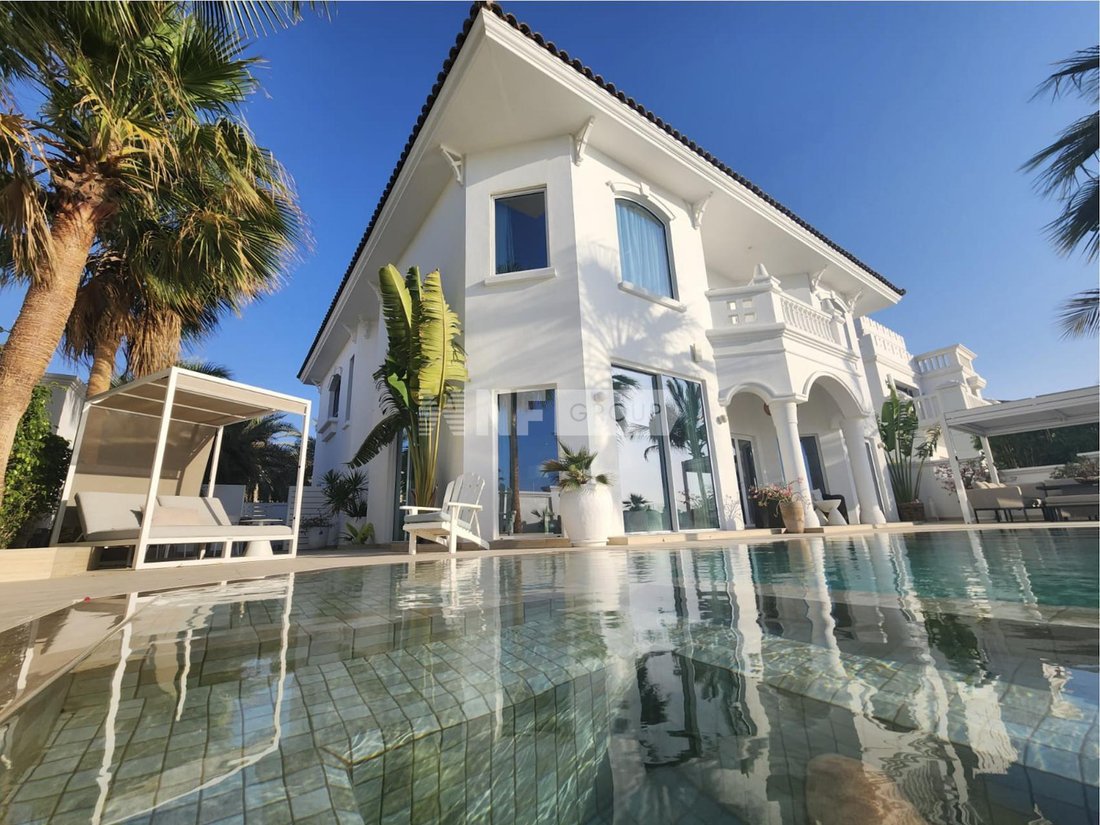 Villa in Palm Jumeirah, Dubai, United Arab Emirates 1 - 15737678