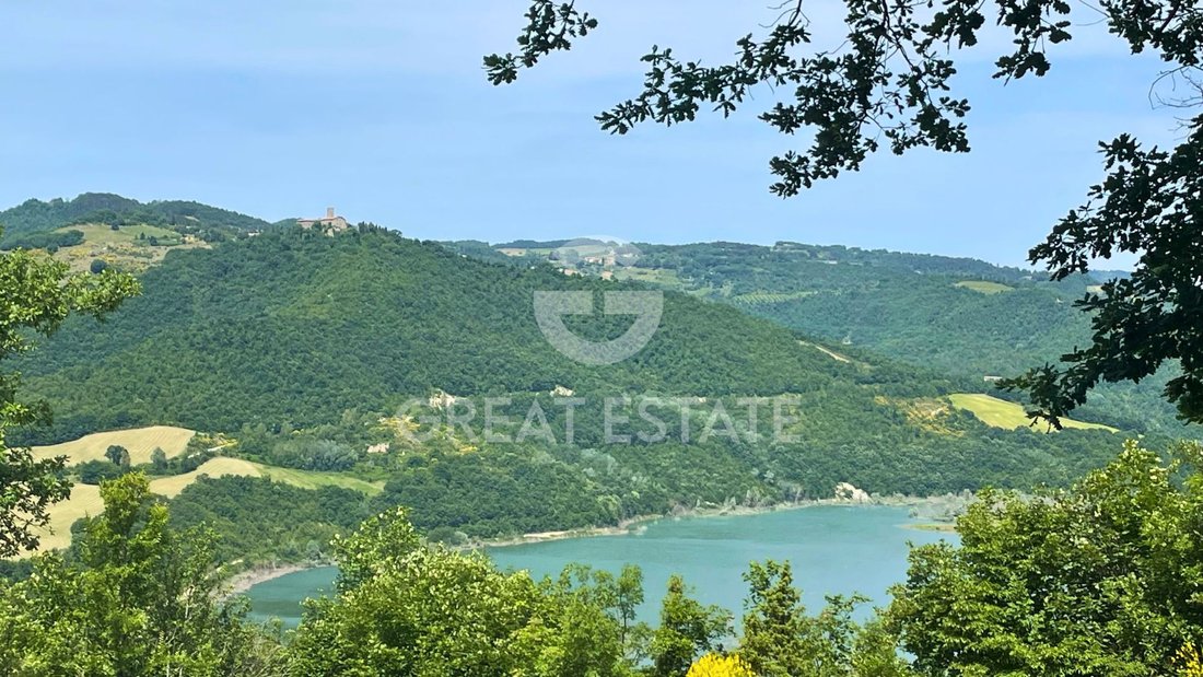 Finca en Gubbio, Umbría, Italia 4 - 15237660
