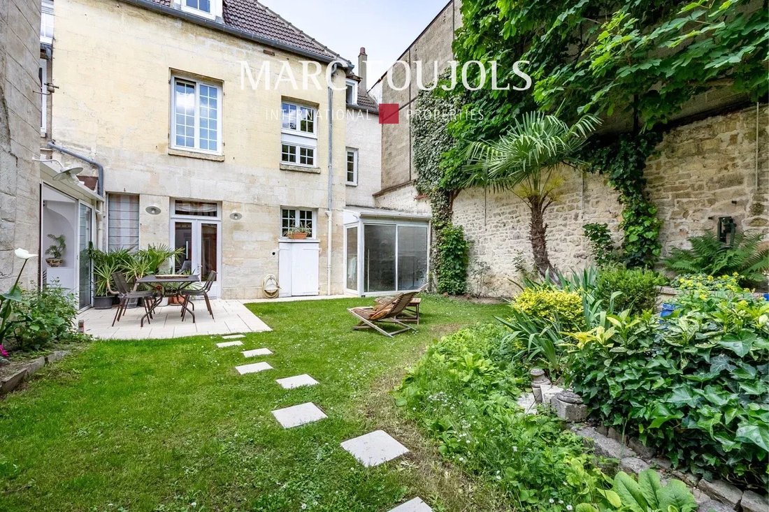 House in Compiegne, Hauts-de-France, France 2 - 15738141