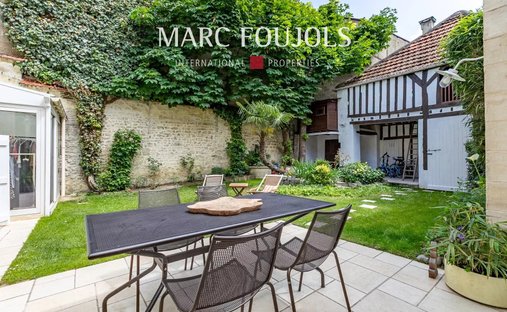 House in Compiegne, Hauts-de-France, France 1