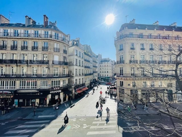 Paris, Île-de-France, France 4 - 15739615