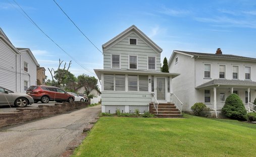 House in Midland Park, New Jersey, United States 1