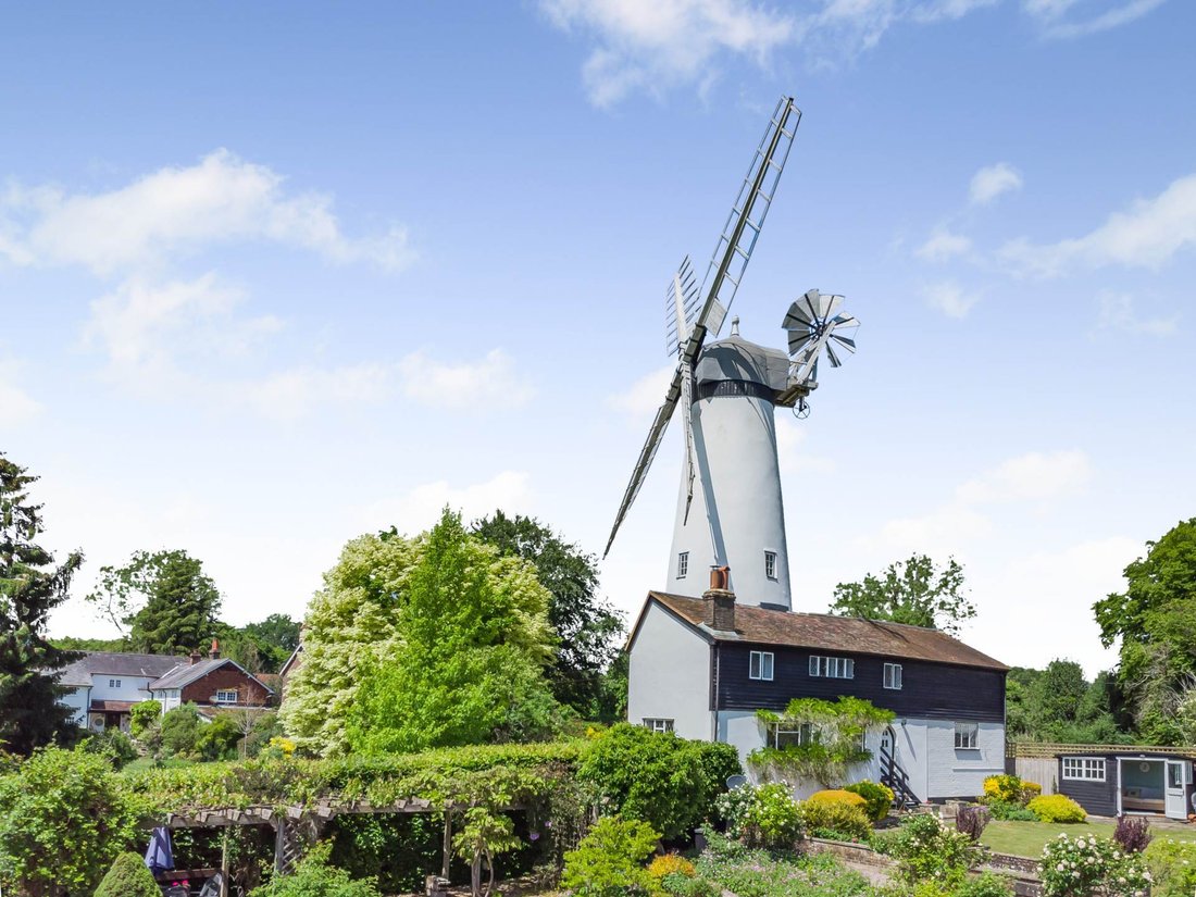 House in Buckinghamshire, England 1 - 15738602