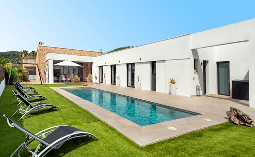 Chalet in sa Pobla, Balearic Islands, Spain 1