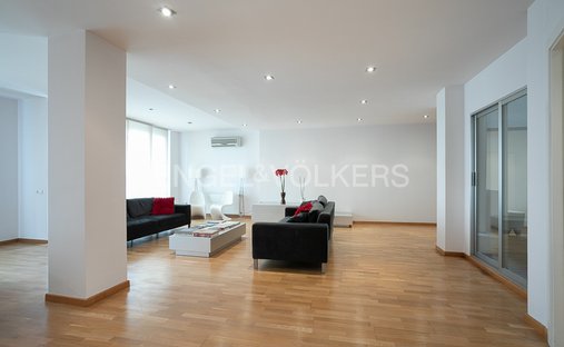 Wohnung in l'Eixample, Valencia, Spanien 1