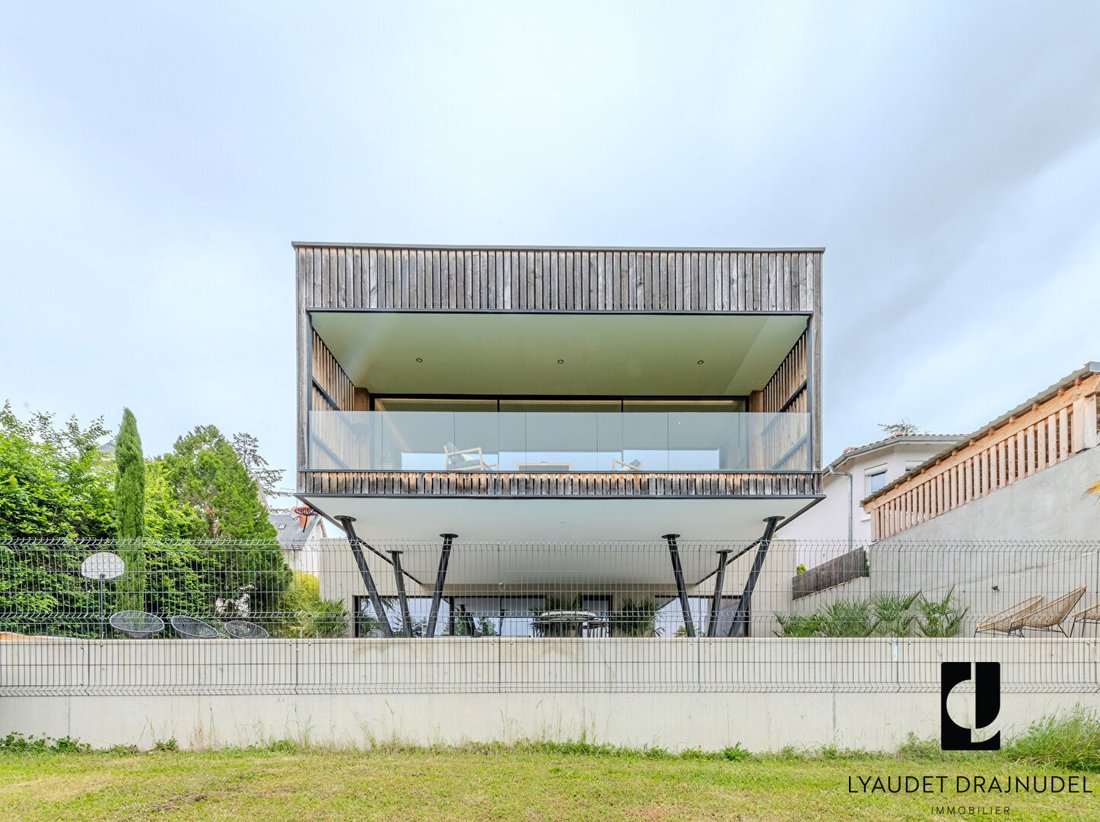 Villa in Centre, Riorges, France 1 - 15739664