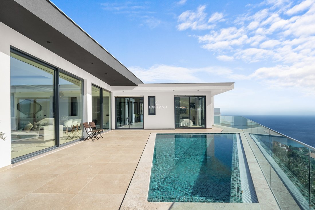 Villa in Estreito da Calheta, Autonome Region Madeira, Portugal 1 - 15737553