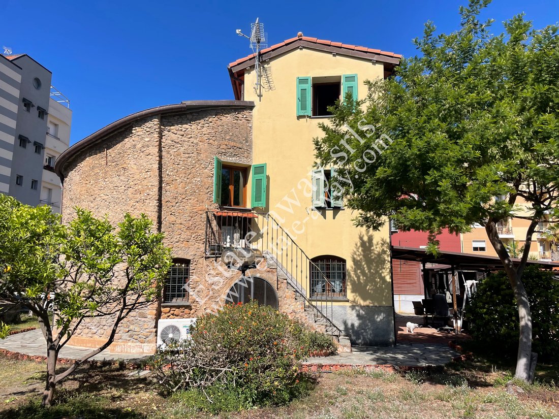 House in City Center, Ventimiglia, Liguria 1 - 15739820