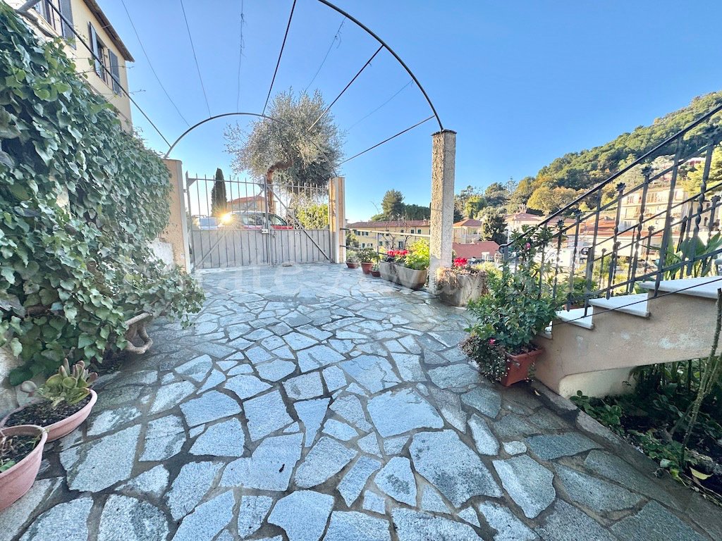 House in Latte, Ventimiglia, Liguria 4 - 15739745