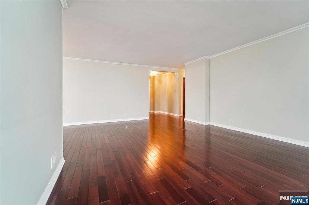 Condo in Fort Lee, New Jersey, United States 5 - 15713243
