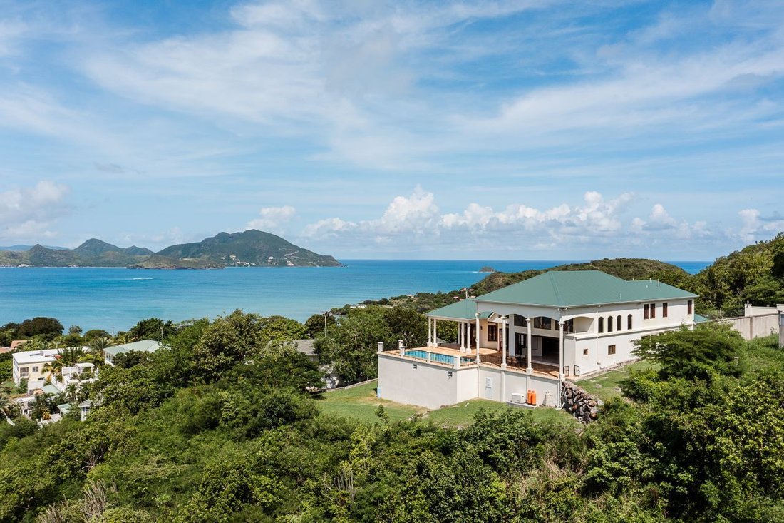 Estate in Oualie Beach, Saint James Windward Parish, Saint Kitts and Nevis 1 - 13607565