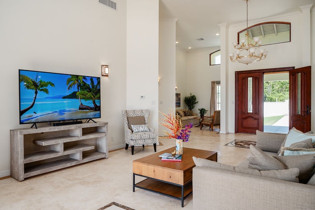 Estate in Oualie Beach, Saint James Windward Parish, Saint Kitts and Nevis 3 - 13607565