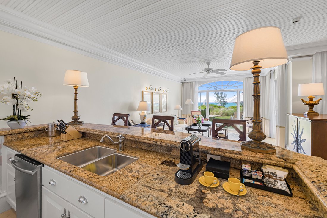 Condo in The Bight Settlement, Caicos Islands, Turks and Caicos Islands 1 - 15343305