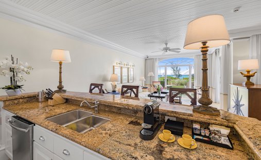 Condo in The Bight Settlement, Caicos Islands, Turks and Caicos Islands 1