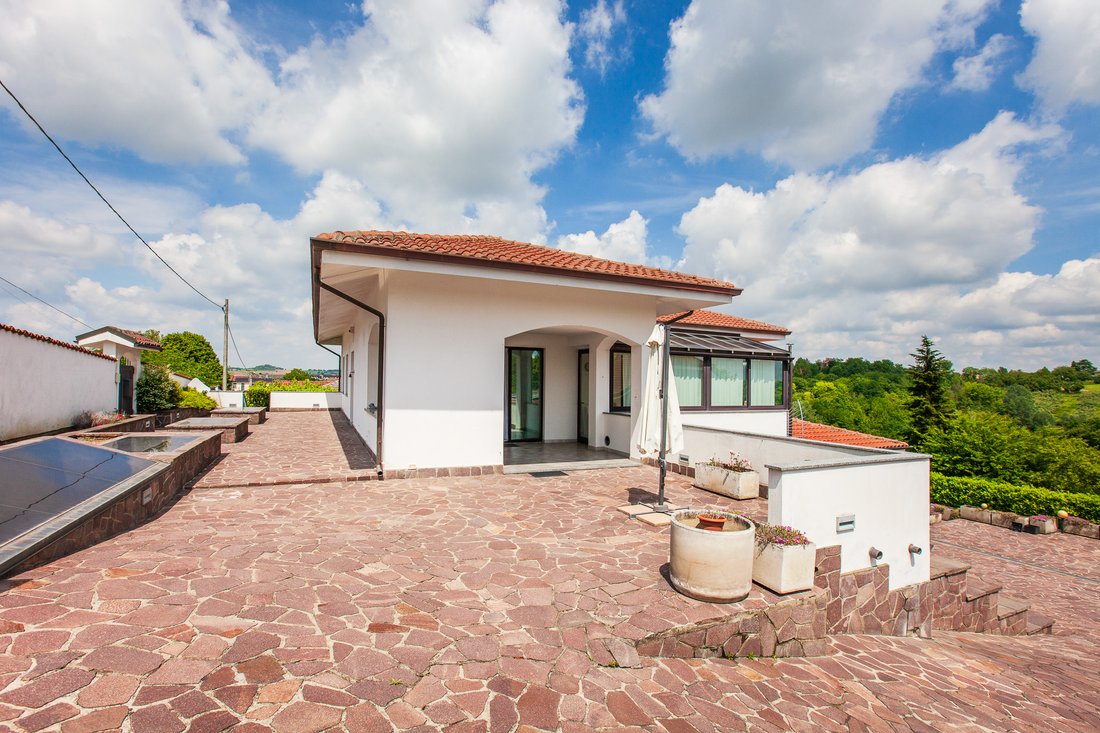 Villa à Portacomaro, Piémont, Italie 3 - 15718205