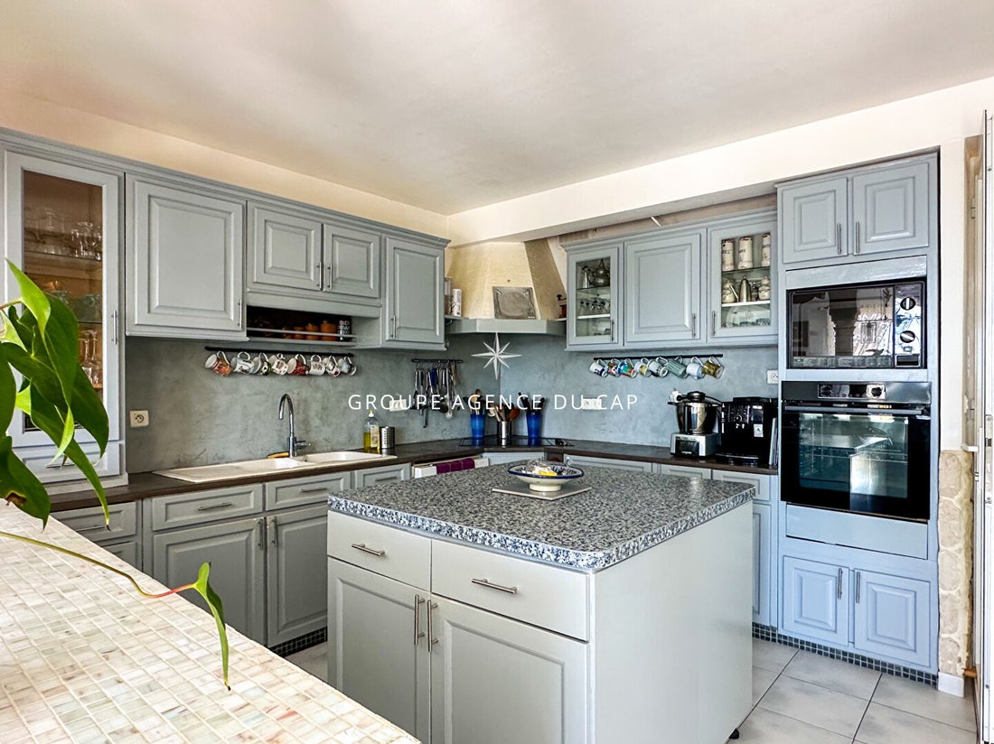 Villa in Les Issambres, Roquebrune-sur-Argens, France 5 - 15740367