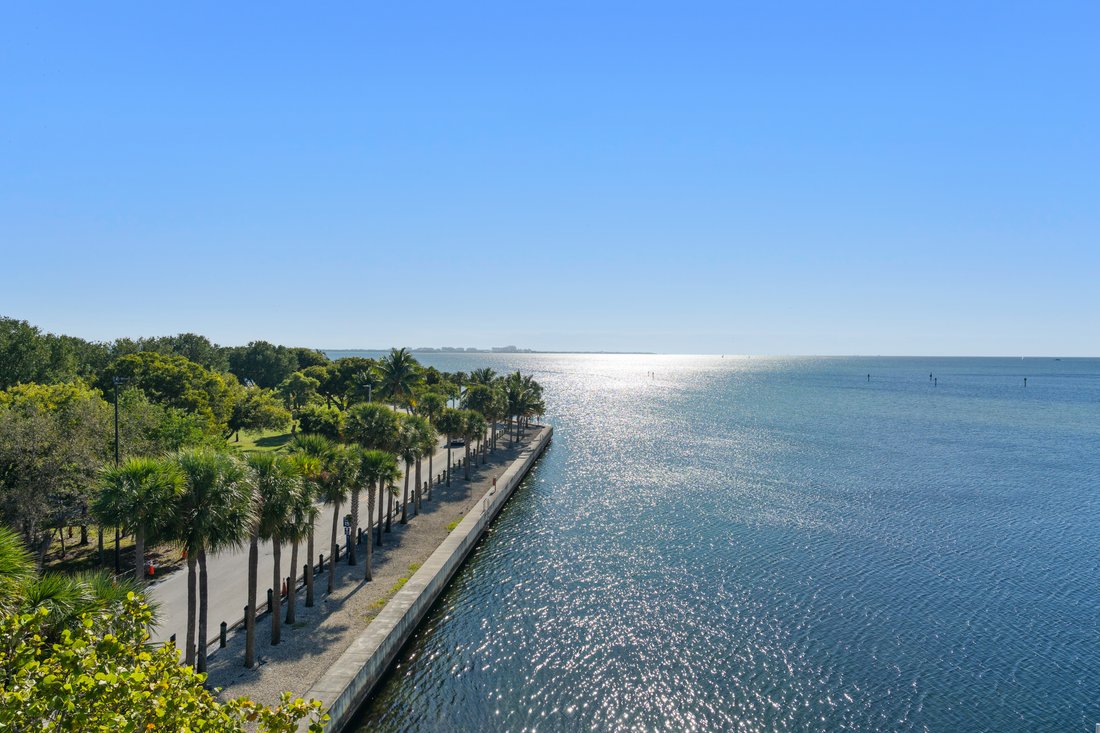 Condo in Miami, Florida, United States 4 - 15167822