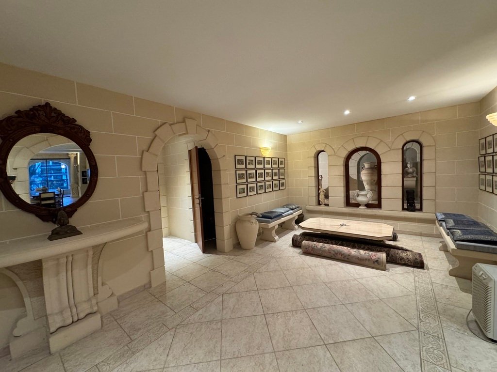 Apartment in Saint Julian's, Malta 4 - 15173678