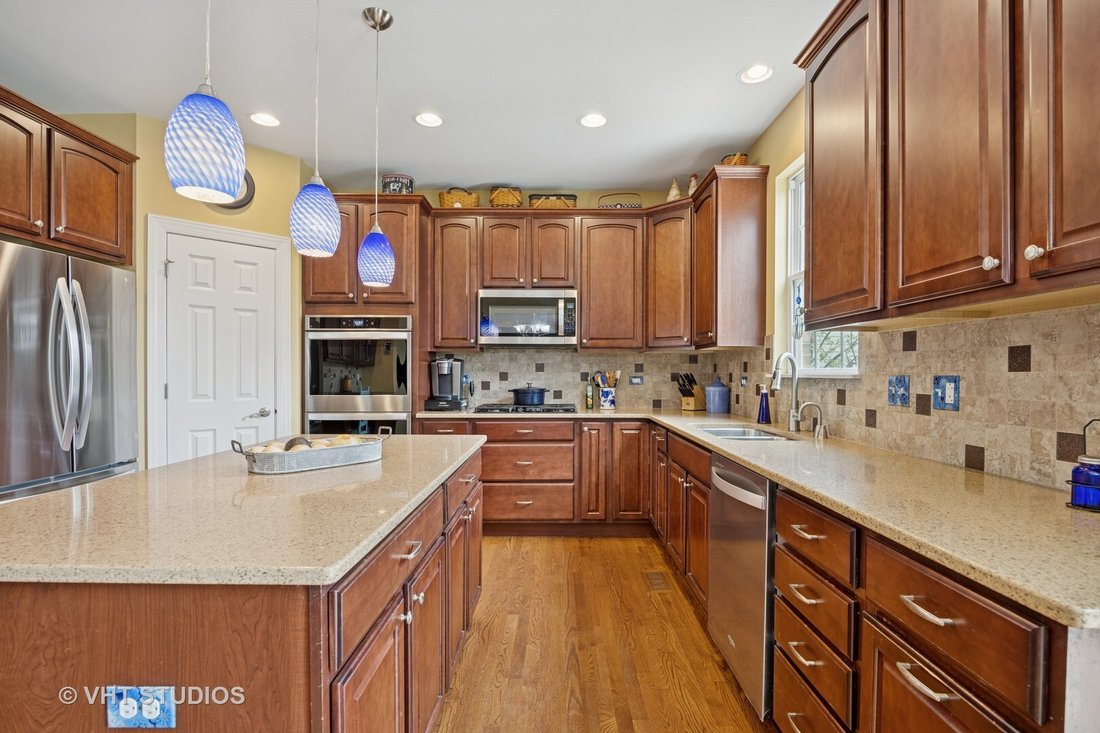 House in Buffalo Grove, Illinois, United States 5 - 15460440