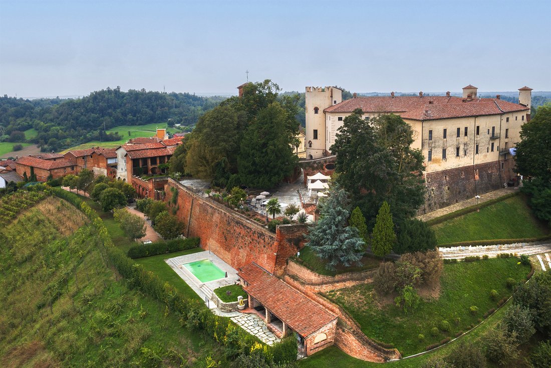 Cortanze’s Crown: A Piedmont Castle Where Time Whispers Through Vine-Clad Hills