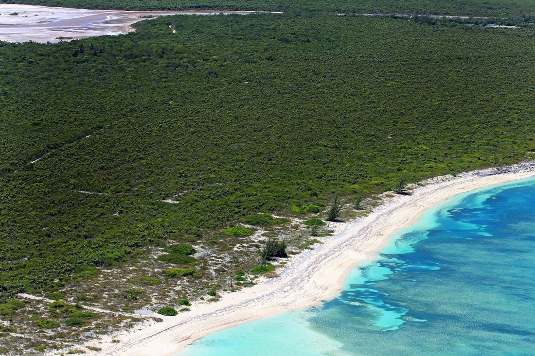 Land in Sandy Point, Caicos Islands, Turks and Caicos Islands 4 - 15224712