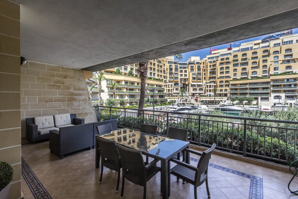 Apartment in Saint Julian's, Malta 2 - 15168817