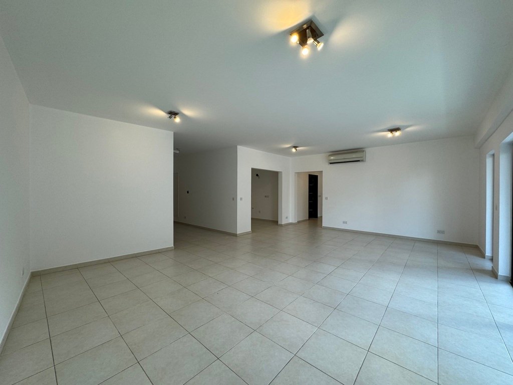 Apartment in Saint Julian's, Malta 2 - 15168292
