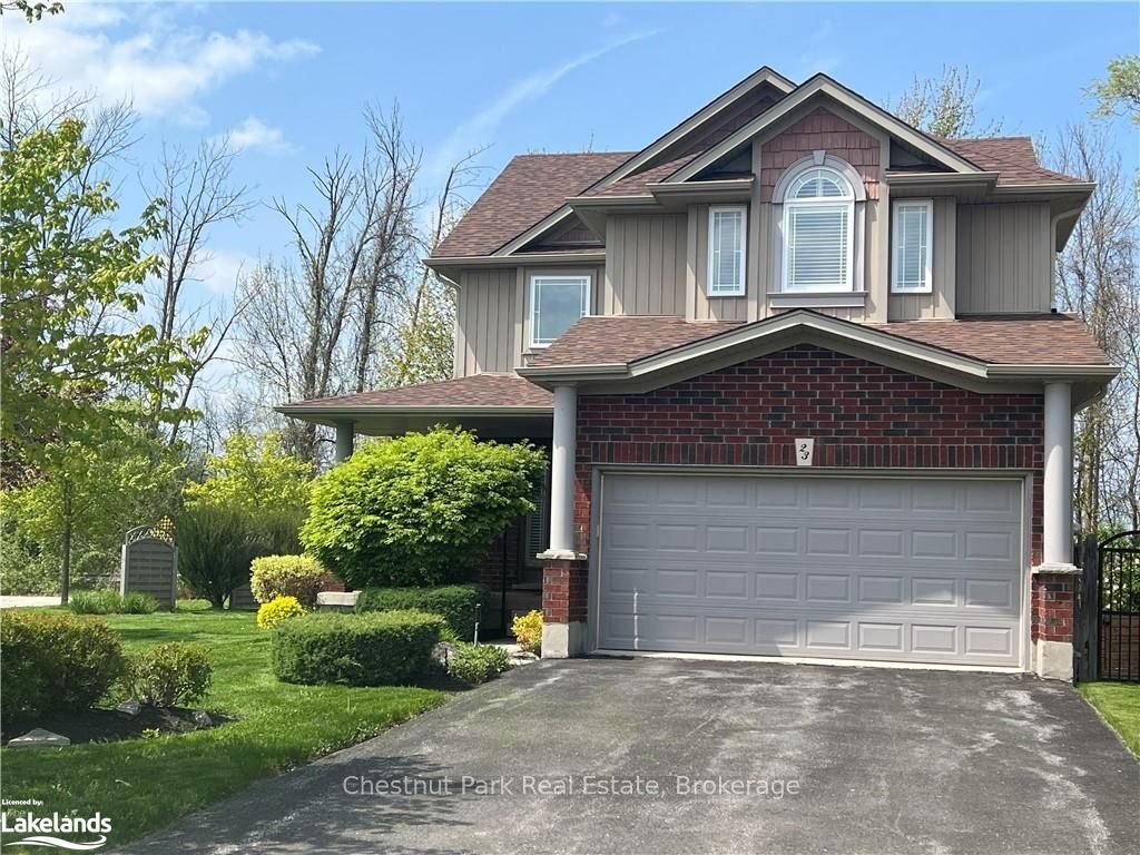 House in Collingwood, Ontario, Canada 2 - 15572335