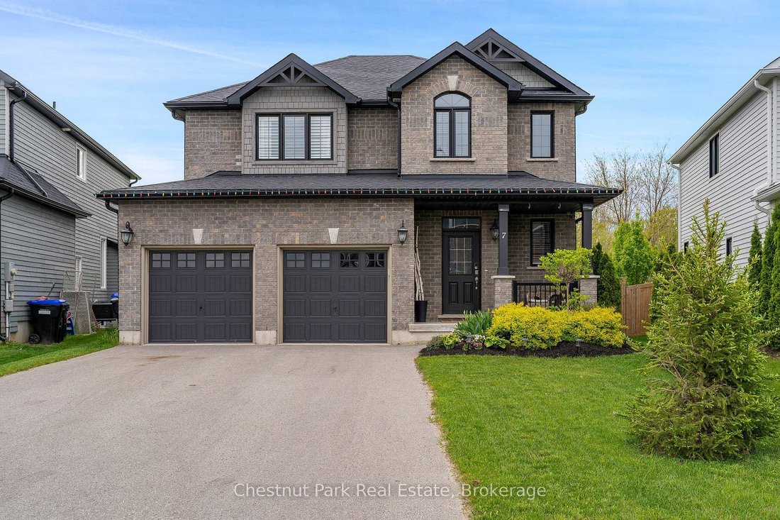 House in Collingwood, Ontario, Canada 1 - 15683535