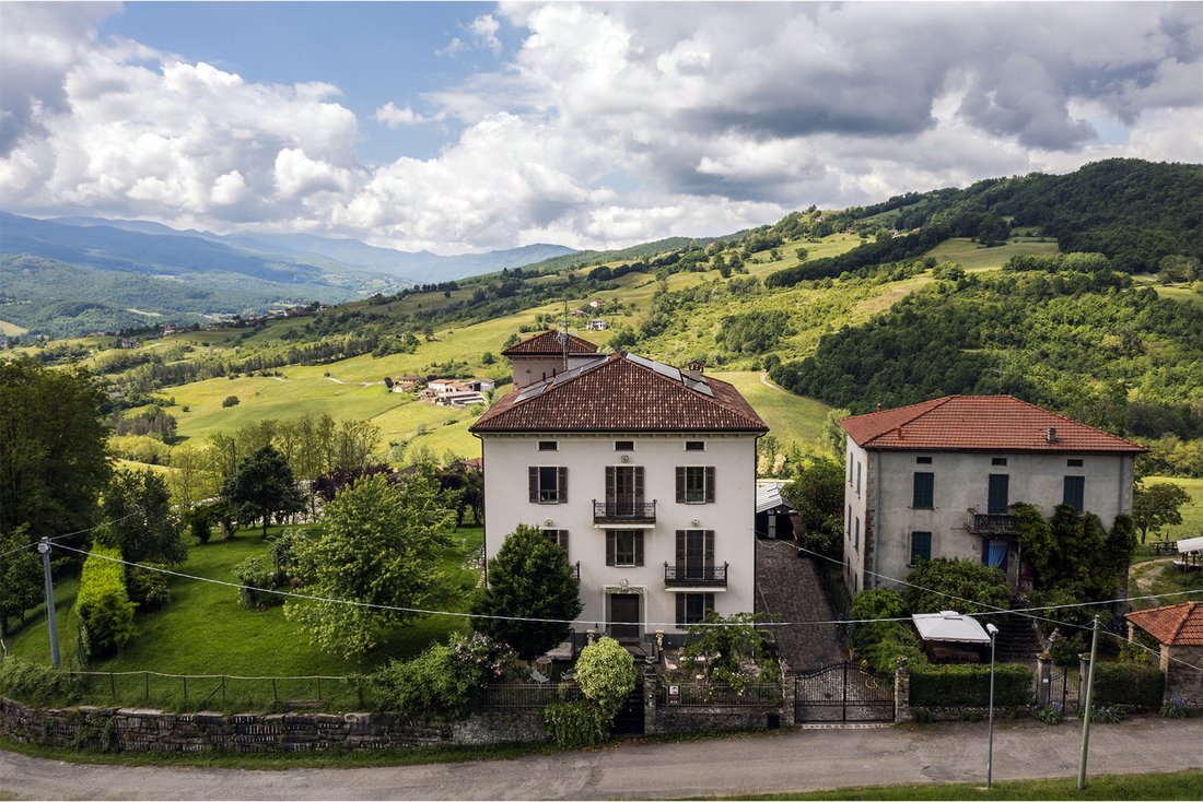 Villa in Borgo Val di Taro, Emilia-Romagna, Italy 3 - 15169782