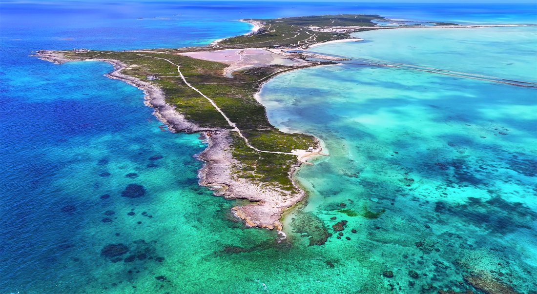 Land in Ambergris Cay, Turks and Caicos Islands 1 - 15224739