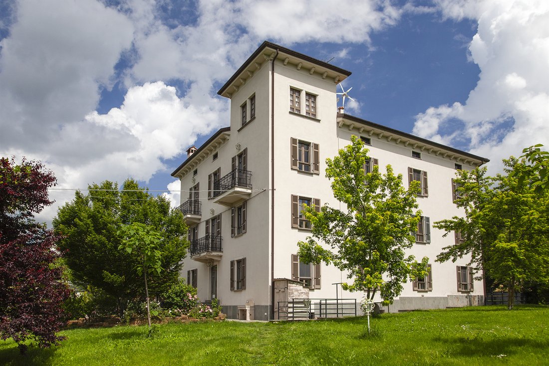 Villa in Borgo Val di Taro, Emilia-Romagna, Italy 1 - 15169782