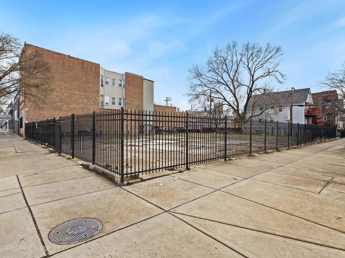 Land in Chicago, Illinois, United States 2 - 15572277