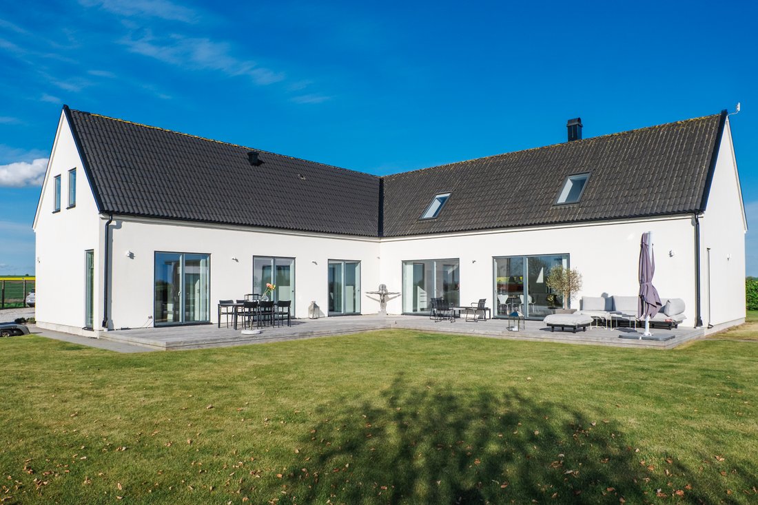 Villa in Trelleborg, Skåne County, Sweden 2 - 15701428