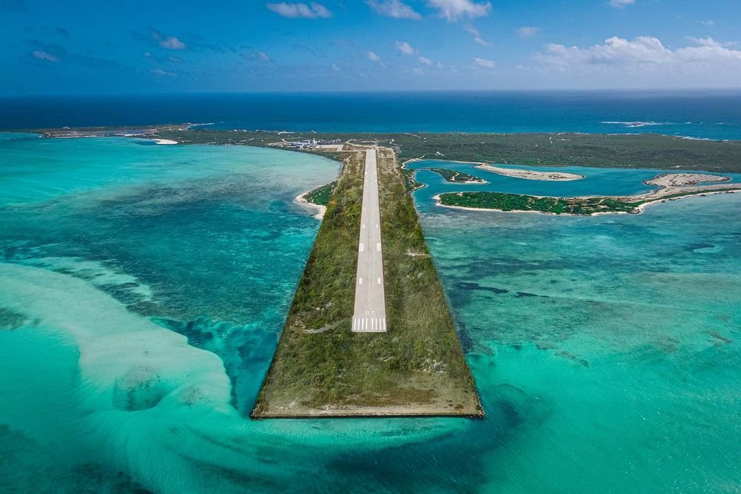 Land in Ambergris Cay, Turks and Caicos Islands 3 - 15224739