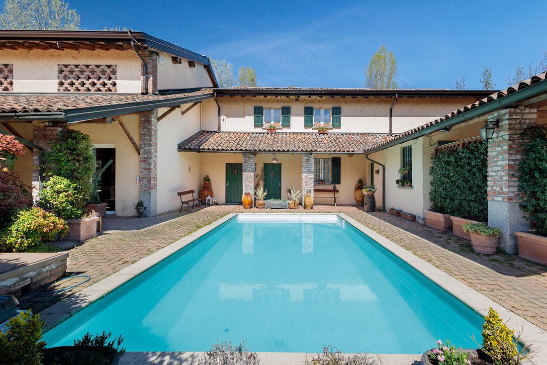 House in Bereguardo, Lombardy, Italy 1 - 15172751
