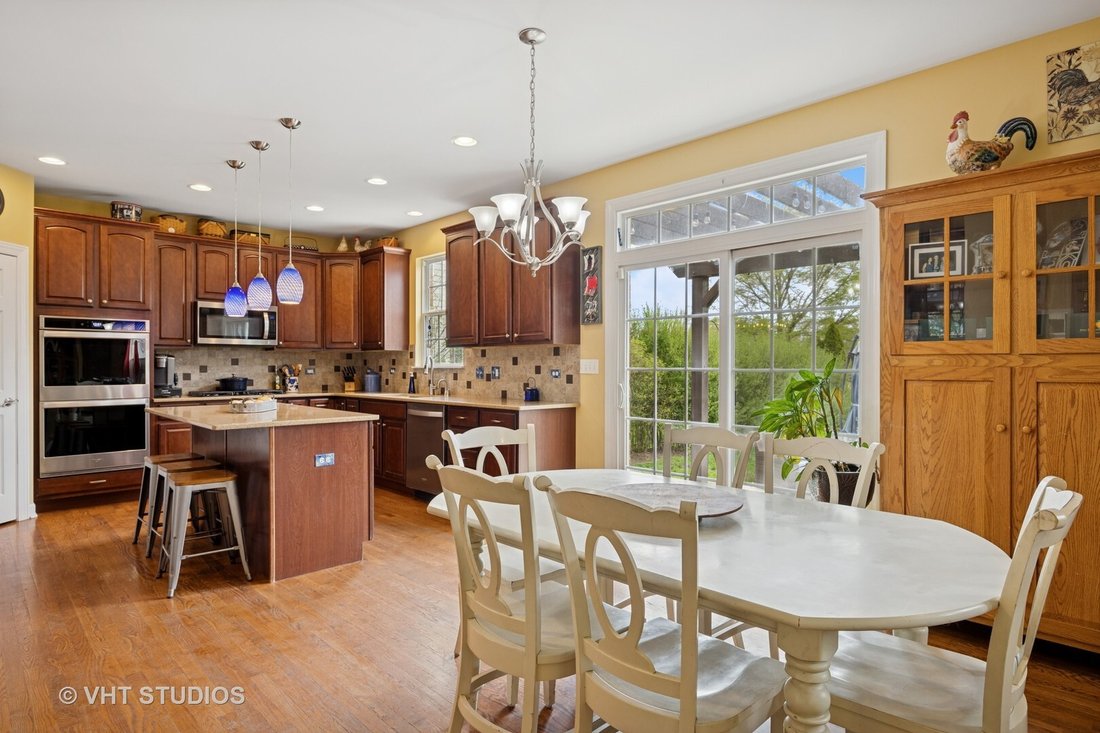 House in Buffalo Grove, Illinois, United States 4 - 15460440