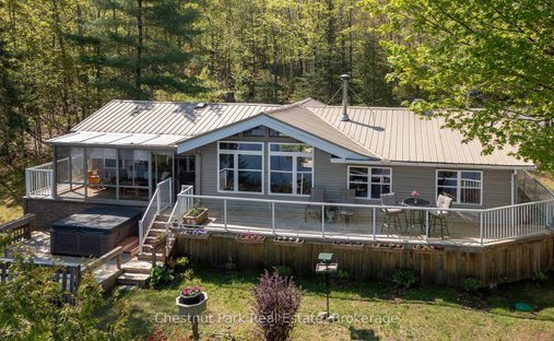 House in Baysville, Ontario, Canada 1