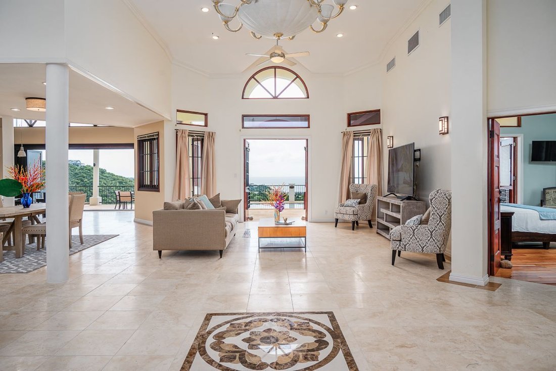 Estate in Oualie Beach, Saint James Windward Parish, Saint Kitts and Nevis 2 - 13607565