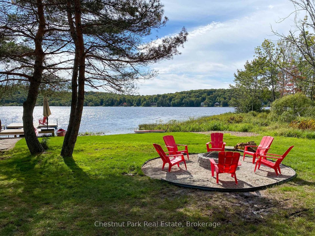 House in Huntsville, Ontario, Canada 3 - 15554730