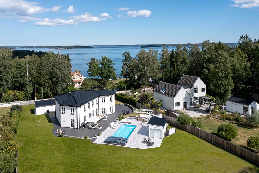 Villa in Tynningö, Stockholm County, Sweden 1 - 14600408