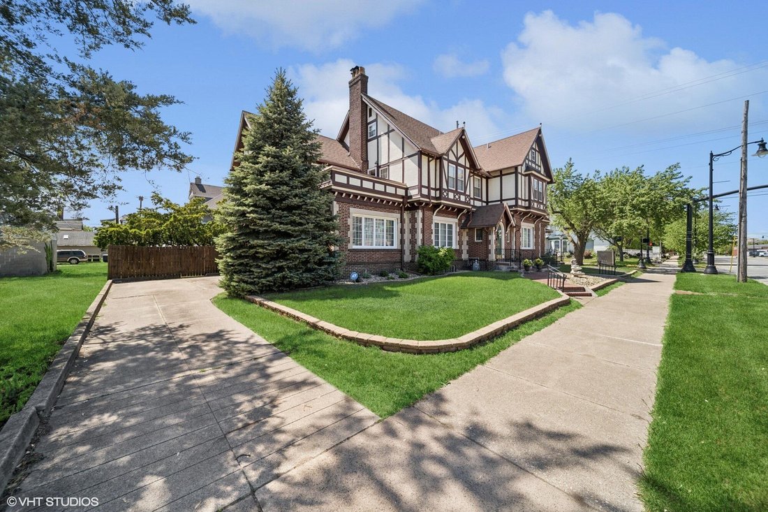 House in Beverly Shores, Indiana, United States 3 - 15718143