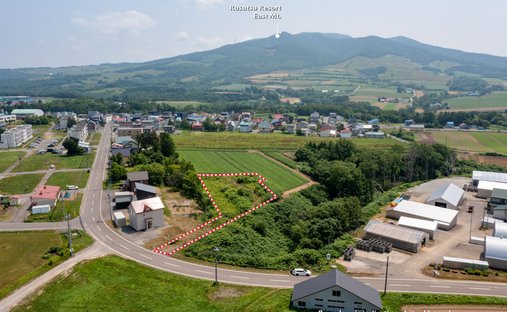 Land in Rusutsu, Hokkaido, Japan 1